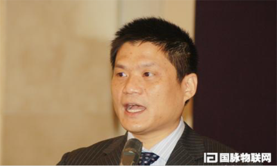 国脉互联董事长杨冰之受邀主持智慧城市高峰论坛
